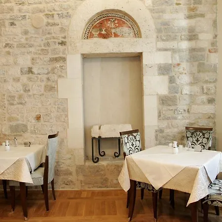 팰리스 아우구비오