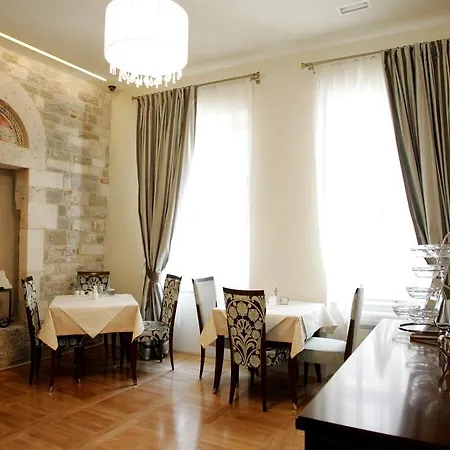 팰리스 아우구비오 스플리트